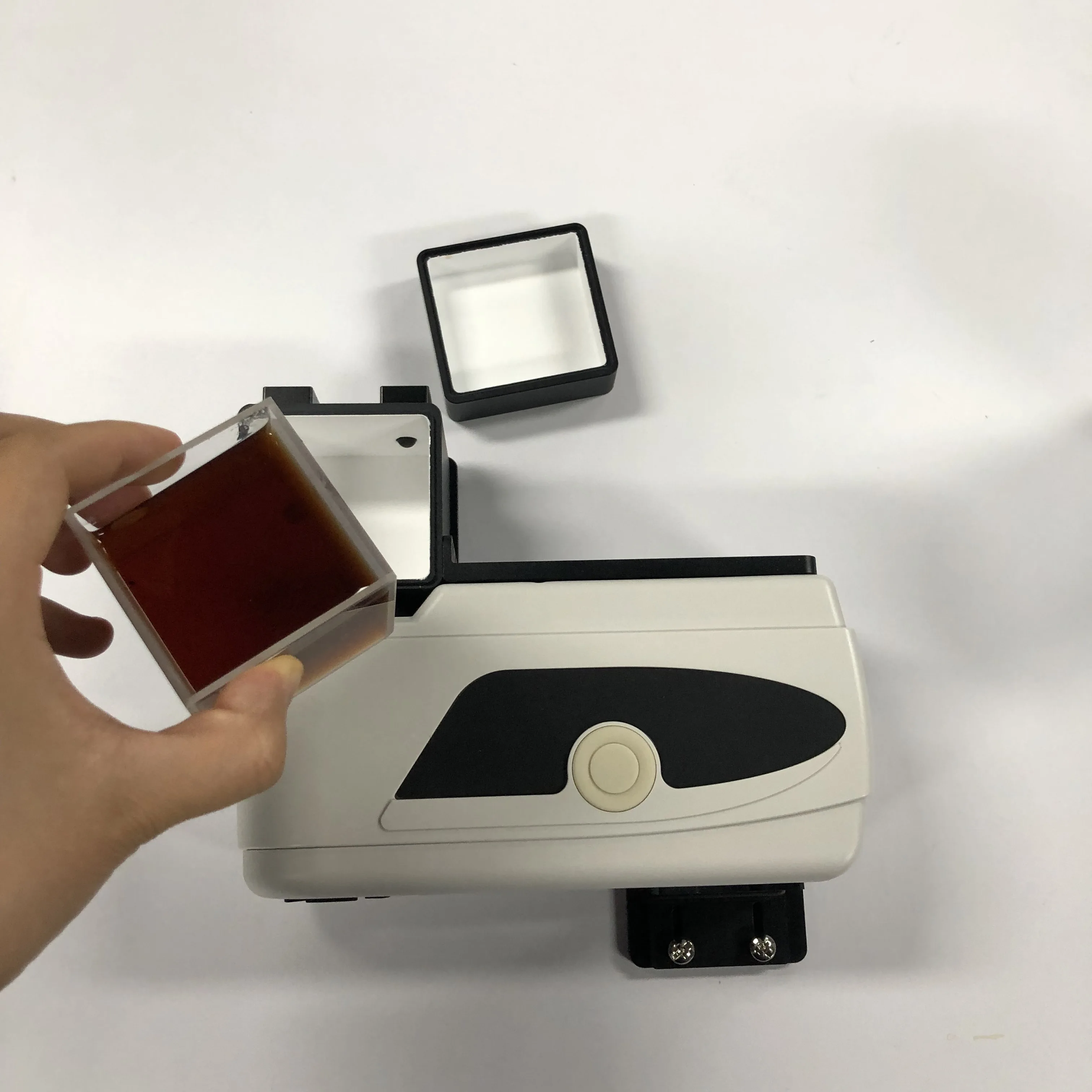 

3nh NH310 Digital Colorimeter With Accessory For Liquid Paste Color Test