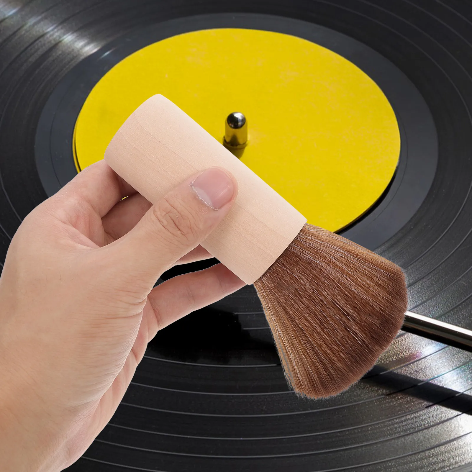 1Set Vinyl Cleaning Brush Set Anti-Static Turntable Care Brush Wooden Handle Record Maintenance Kit Turntable Cleaning Tools