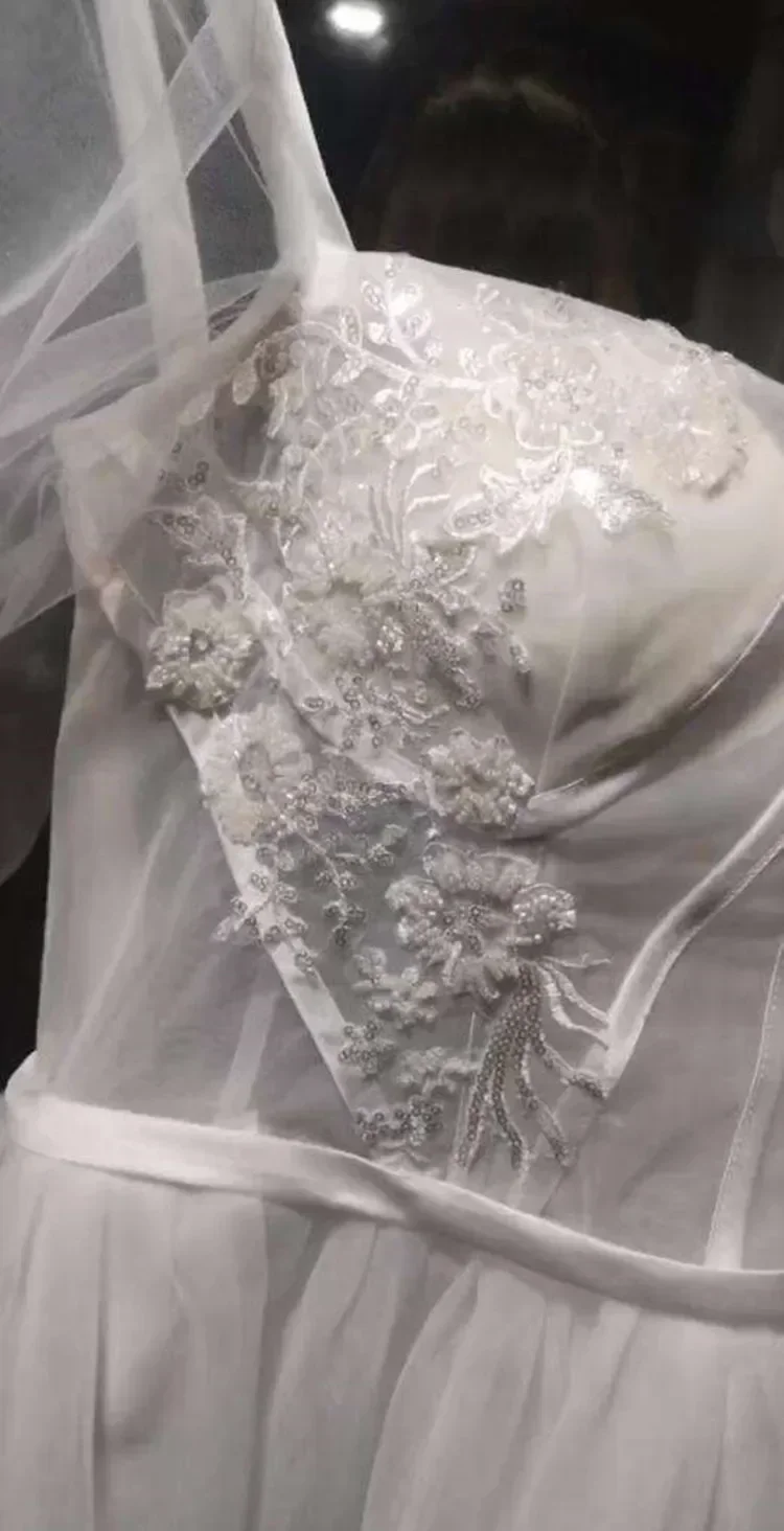 Suknia ślubna z kwadratowym dekoltem, prześwitującymi aplikacjami, rękawami typu iluzja, afrykańska suknia ślubna, vestidos de novia.