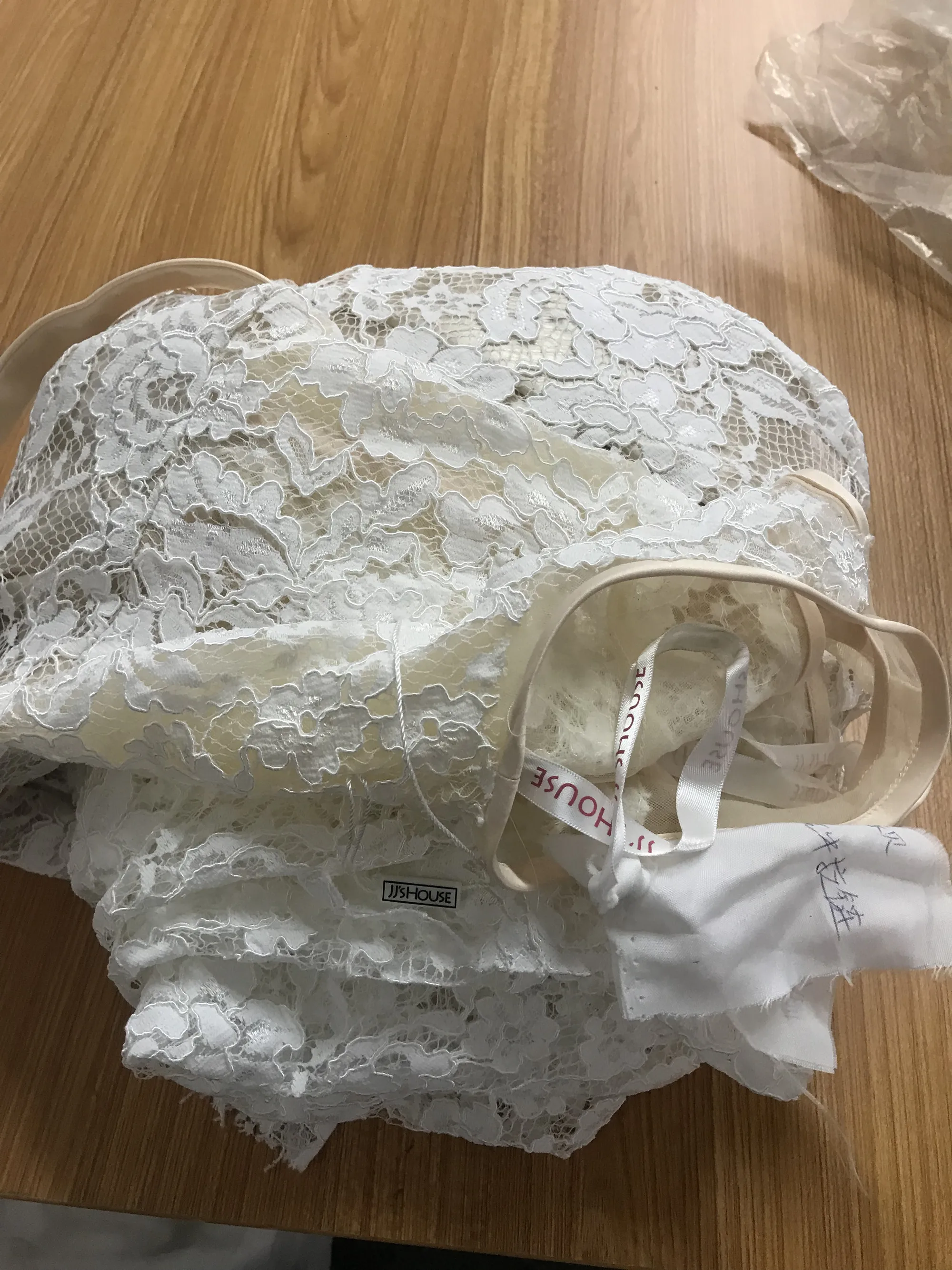 CloverBridal abiti da sposa in pizzo Champagne con scollo a V a buon mercato a buon mercato 1151 spedizione veloce abito da sposa a sirena senza maniche L1323