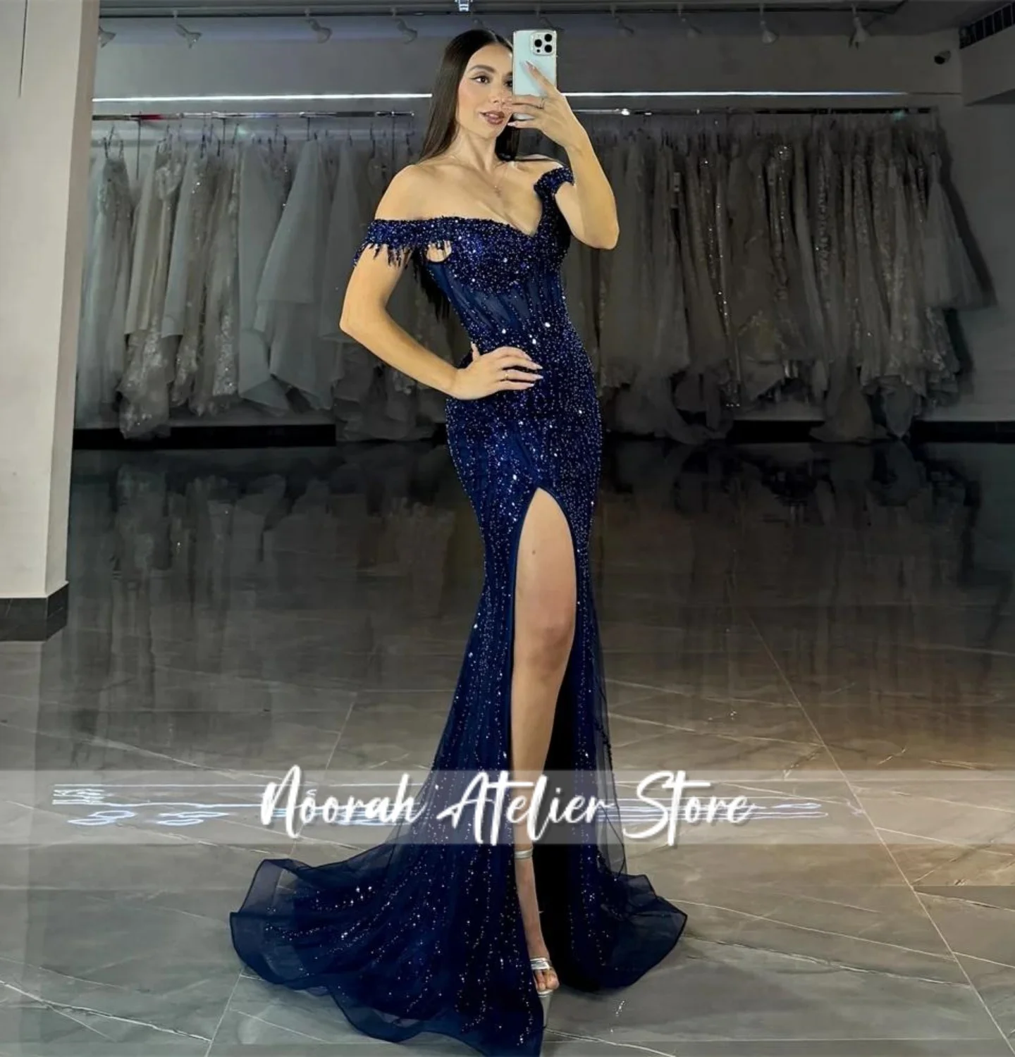 Темно-синее платье для выпускного вечера с высоким разрезом и бисером, с открытыми плечами, платье русалки, свадебное платье с скользящим шлейфом по индивидуальному заказу, вечернее платье 2025 г.