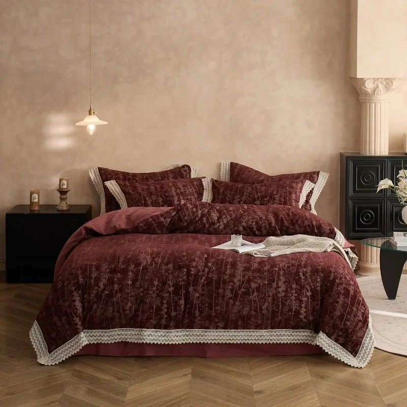 French chenille cotton lint jacquard four-piece set, burgundy lace quilt cover