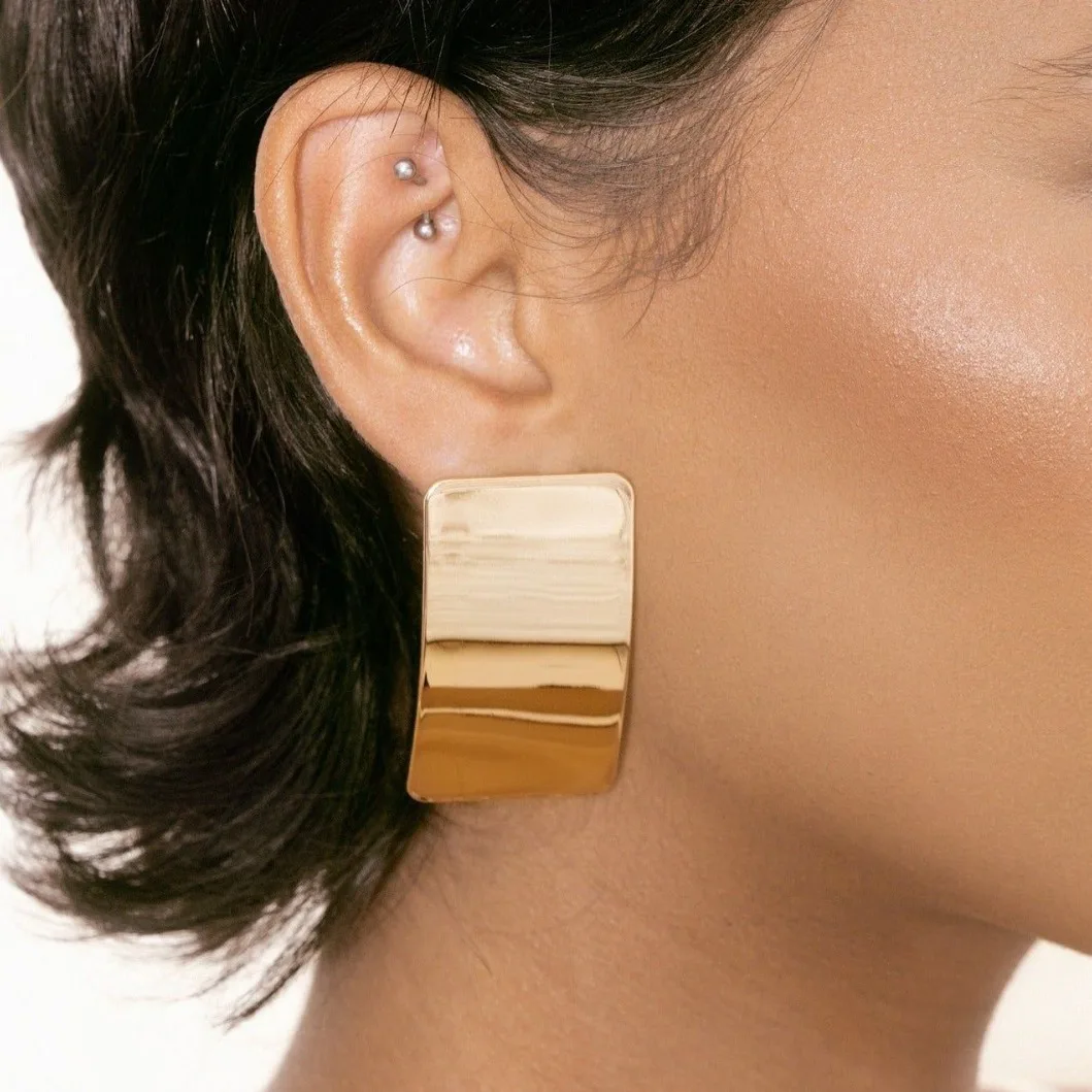 

Stainless Steel PVD 18K Gold Plated Tarnish Waterproof Arc Rectangle Stud Earrings For Woman Jewelry Wholesale INS