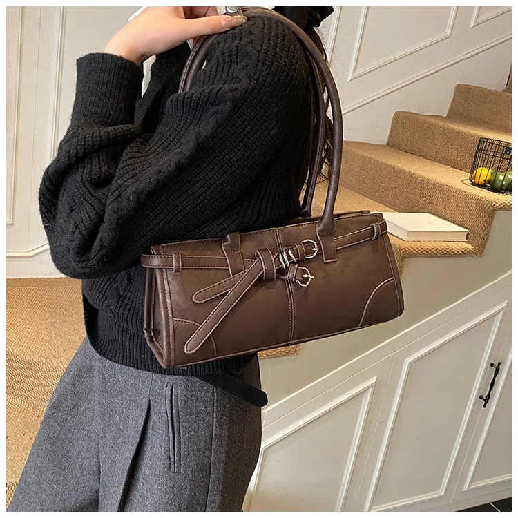 

Ретро-сумка через плечо большой вместимости для женщин, новинка весны 2026, городская, модная, универсальная, для повседневного использования, сумка-тоут