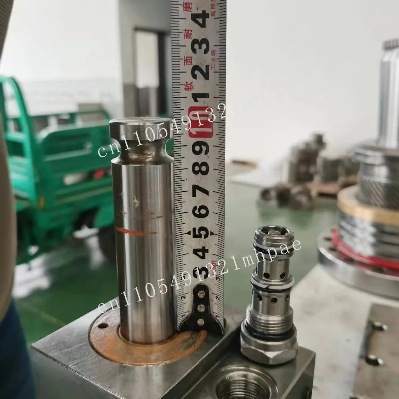 Cilindri a gancio rapido GJEM per accoppiatori a gancio rapido inclinabili