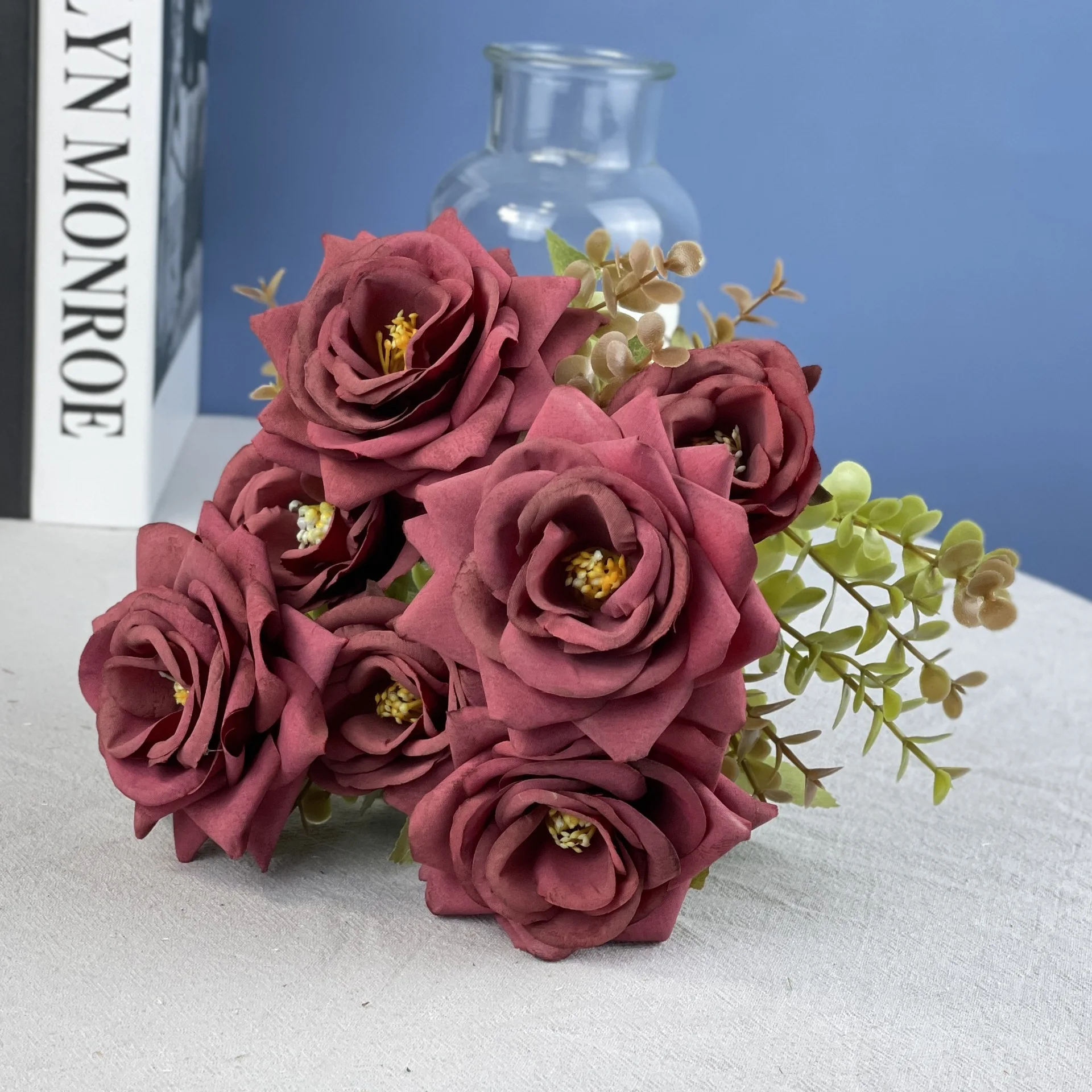 

Artificial Rose Bouquet for Home Decoration Artificial Flowers Fake Roses Bridal Holding Bouquet Wedding Decor Party Table Flore