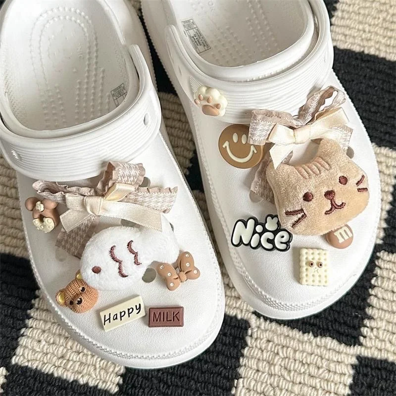 Cute 3D Cat Plush Shoe Decoration DIY Decorative Buckle Bow Hole Shoes Sandals Holiday Christmas Gift Creativity
