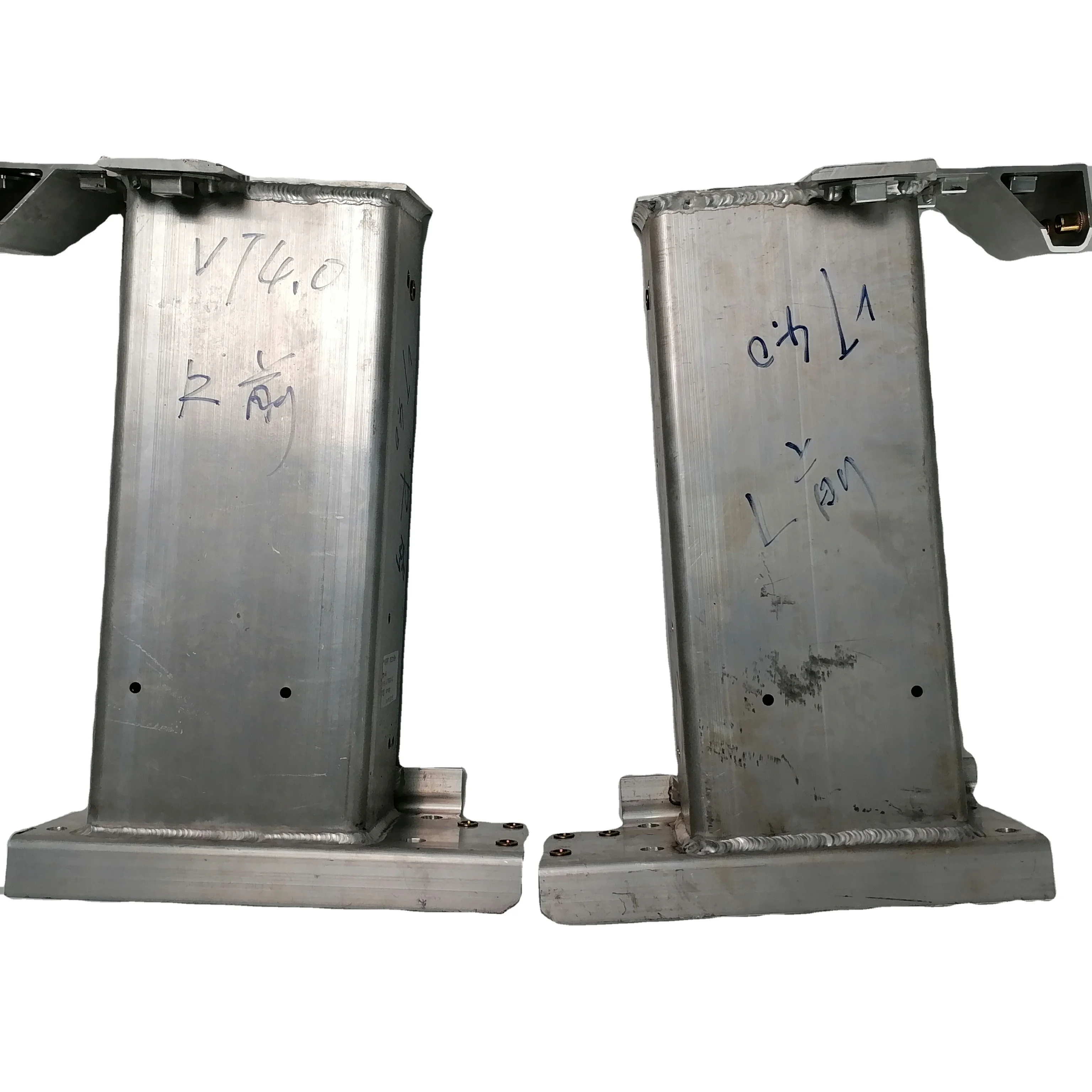

KY63-V17N800-AC KY63-V17N801-AC Front Crush Can Right Left REINFORCEMENT BRACKET for ASTON MARTIN Vantage16-24 Oem