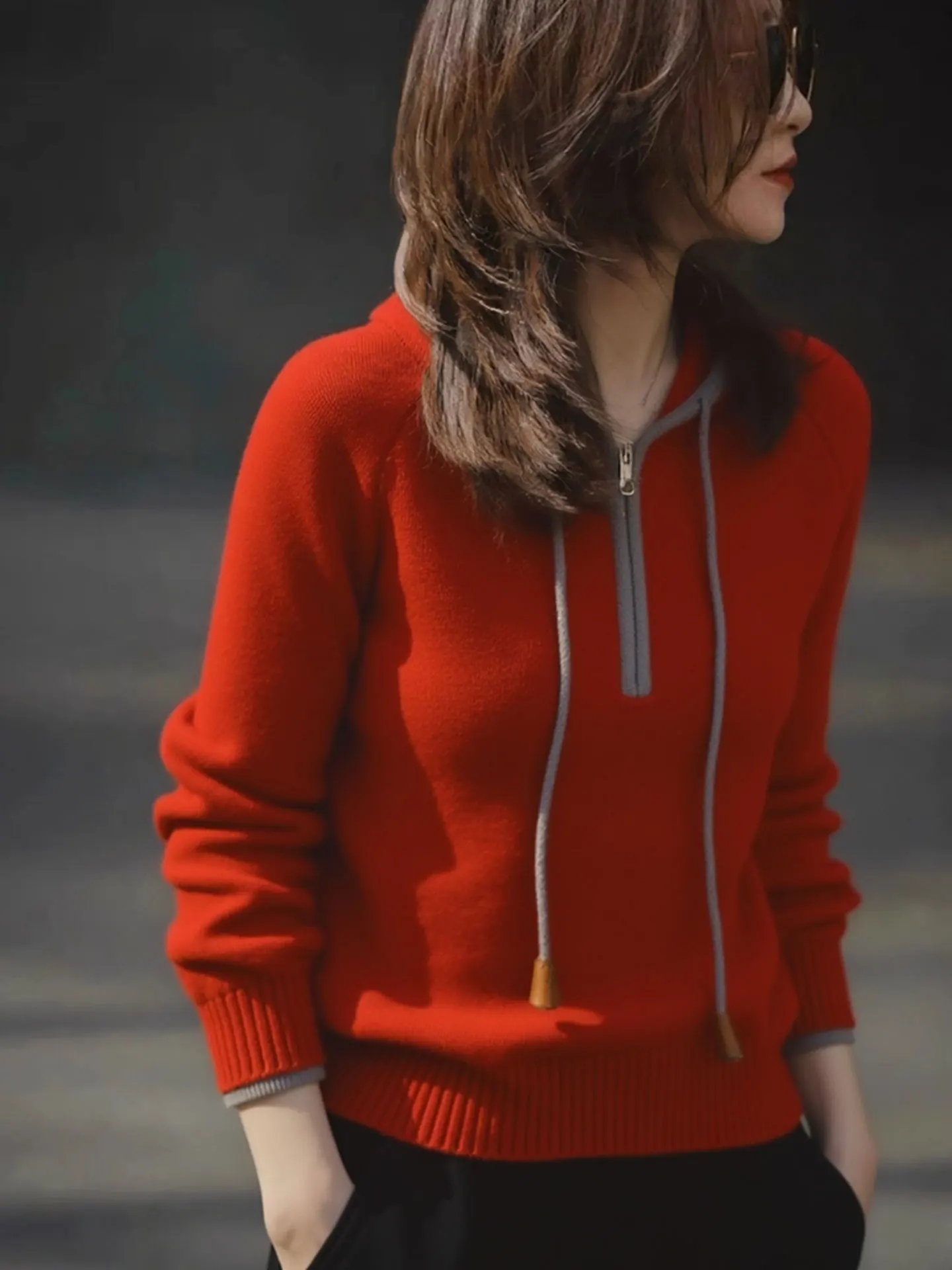 

High-End European Red Long-Sve Hooded Knitted Sweater Dstring Commute Sle Korean Loose Fit Winter 2025 Women's Top