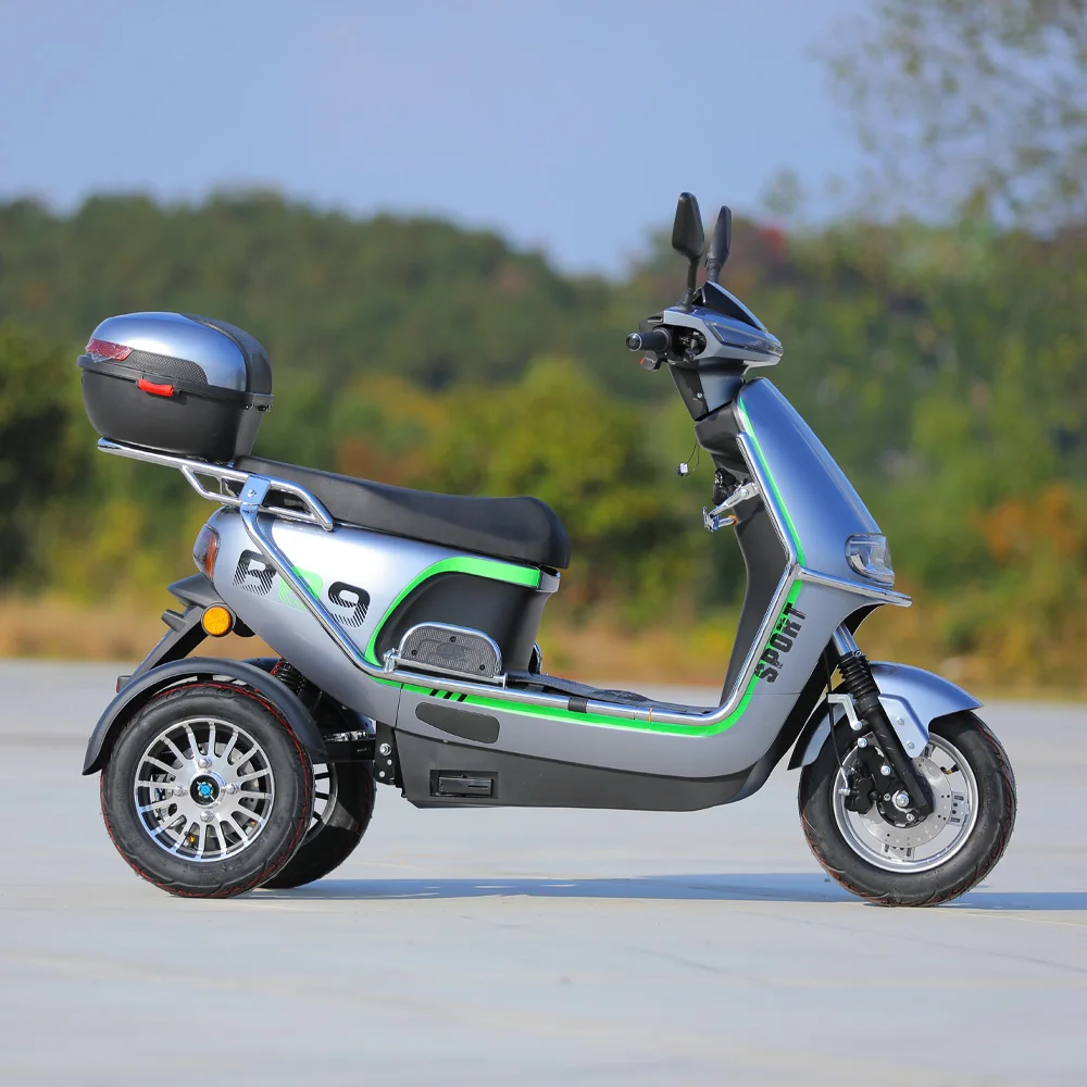 3 Wheel Electric Moped Bike 800W Adult Electric Trike Motorcycle Scooter With Basket