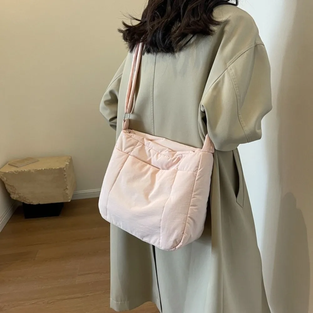 

Quilted Down Cotton Shoulder Bag Large Capacity Solid Color Puffy Bag Korean Style Lightweight Nylon Handbag Autumn Winter