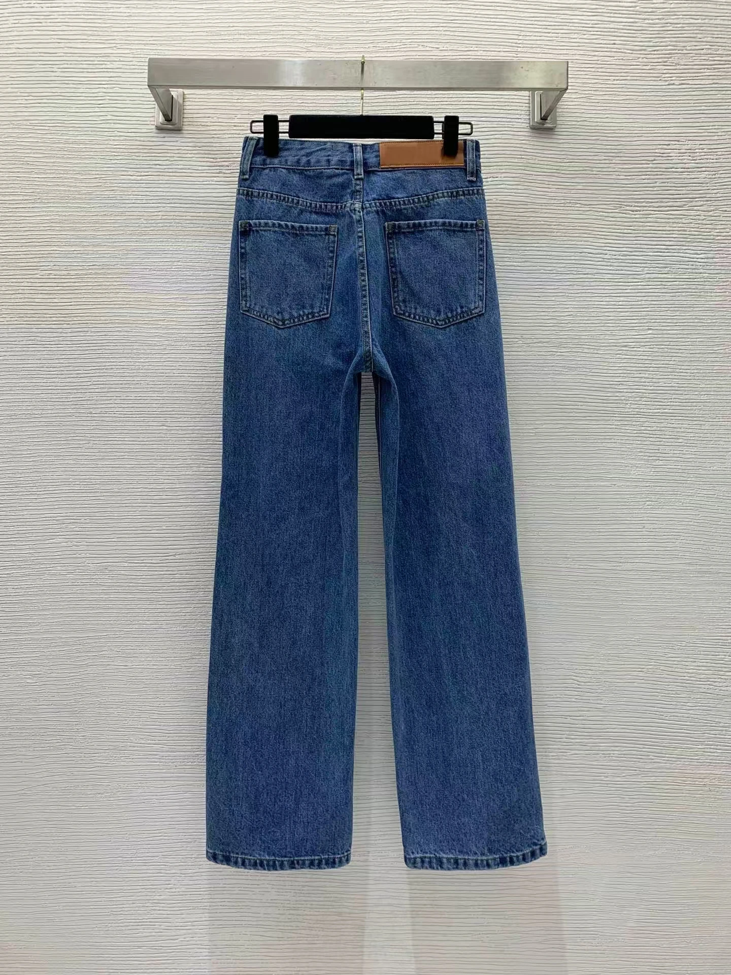 

High quality new denim pants, loose straight leg wide leg denim pants, fashionable and versatile items