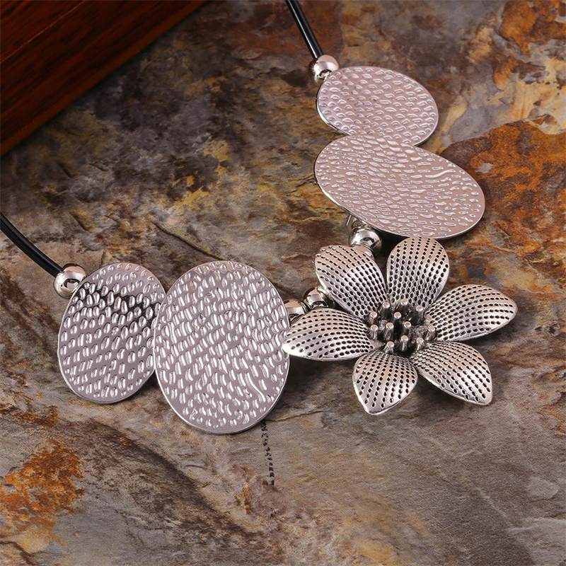 Ethnische Blumen-Halskette aus Legierung für Frauen, Choker-Halskette, Mädchen-Party-Festival-Schmuck-Dekoration – Detail 7