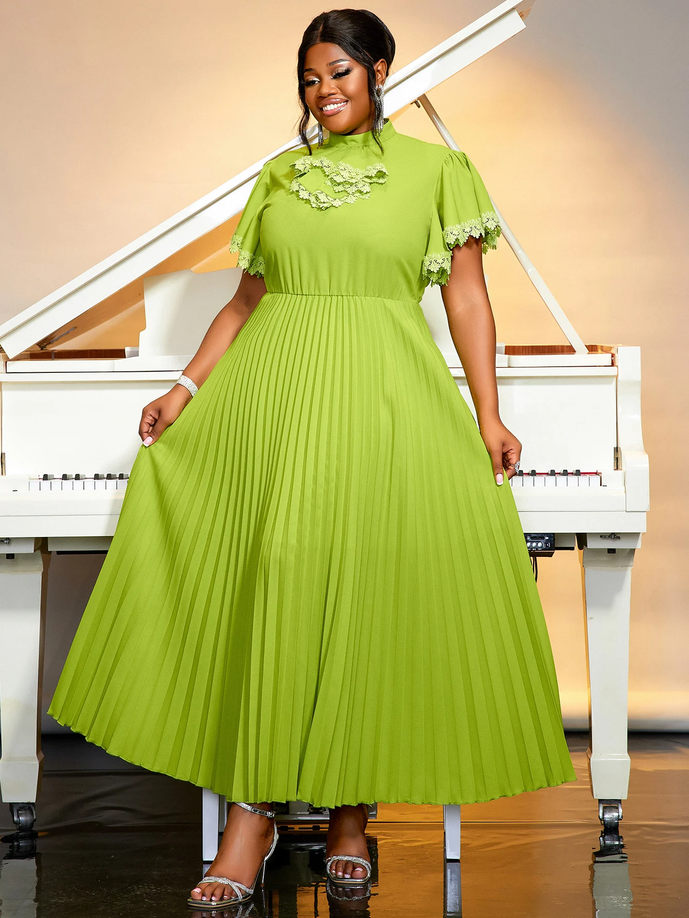 Elegant Women Green Pleated Party Dress High Collar Bowtie Short Butterfly Sleeve High Waist Long A-Line Church Gowns Plus Size