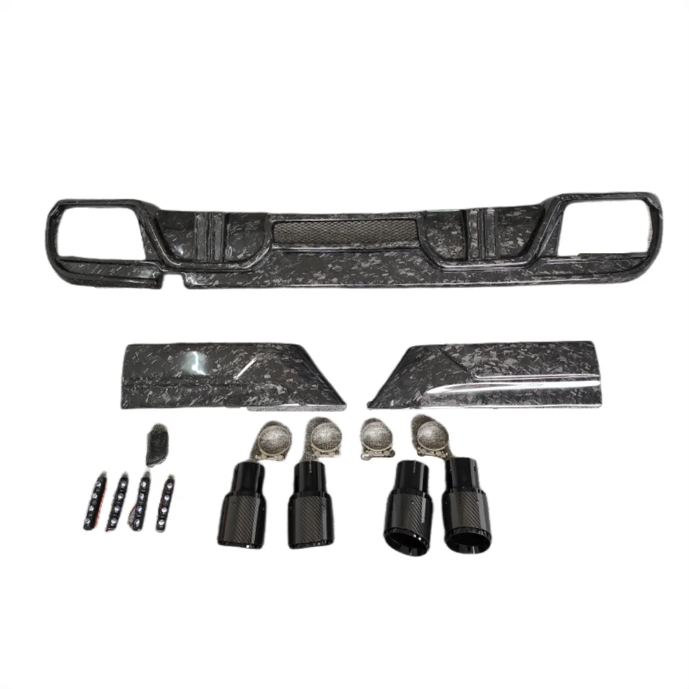 LD Style Carbon Fiber Forged Pattern Rear Diffuser with 4 Exhaust Nozzles and LED Brake Lights for BMW F96 X6M Body Kit