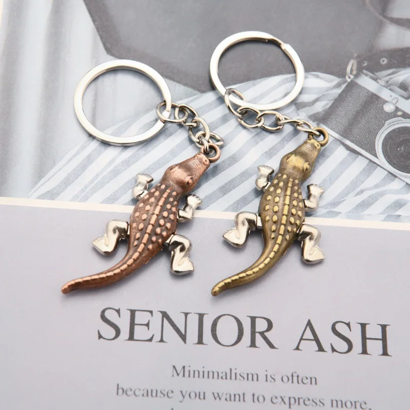 Creative Crocodile Shaped Keychains Vintage Metal Animal Pendant Keyring For Men Bag Car Key Holder Accessories Club Gifts