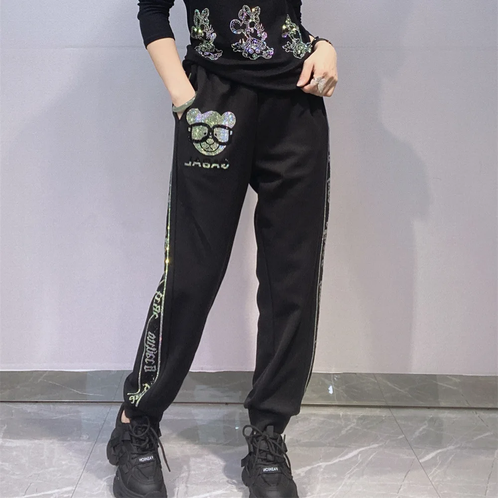 

Letters Diamonds Cute Bear Casual Sports Pants 2025 New Autumn All-match Elastic Waist Harem Pants Women White Long Trousers