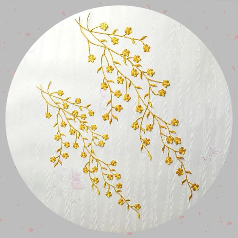 Einteiliger großer kleiner feiner Pflaumen-Stickerei-Patch, zum Aufbügeln mit selbstklebendem Gold-Silber-Faden, DIY-Kleidungszubehör
