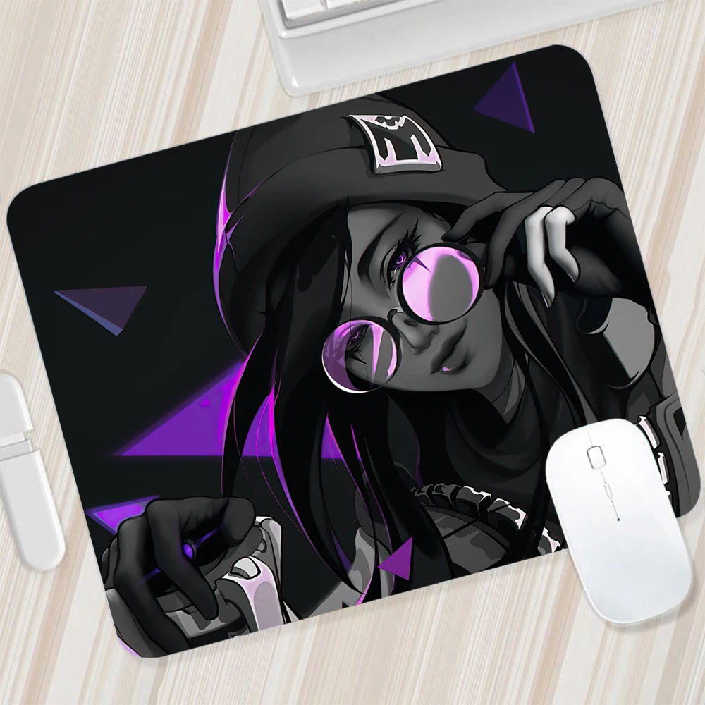 Valorant Characters Small Mouse Pad Gaming Mousepad PC Gamer Mouse Mat Computer Office Pad Keyboard Mat Desk Pad Laptop Mausepad