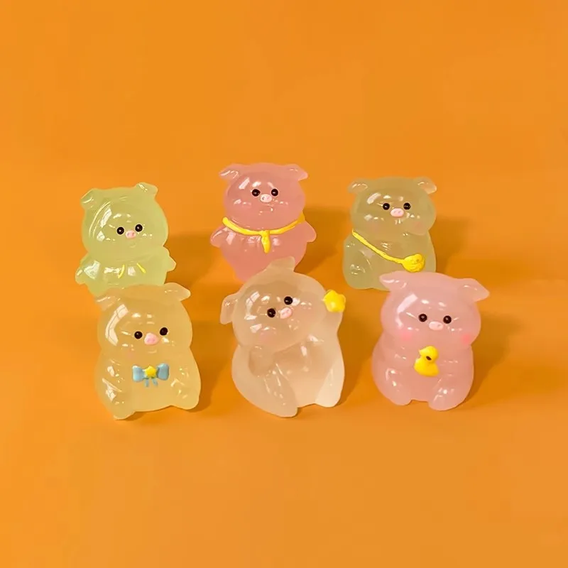 Simulated luminous doll, raincoat little pig, mini animal cartoon model, decorative ornaments, children's gift