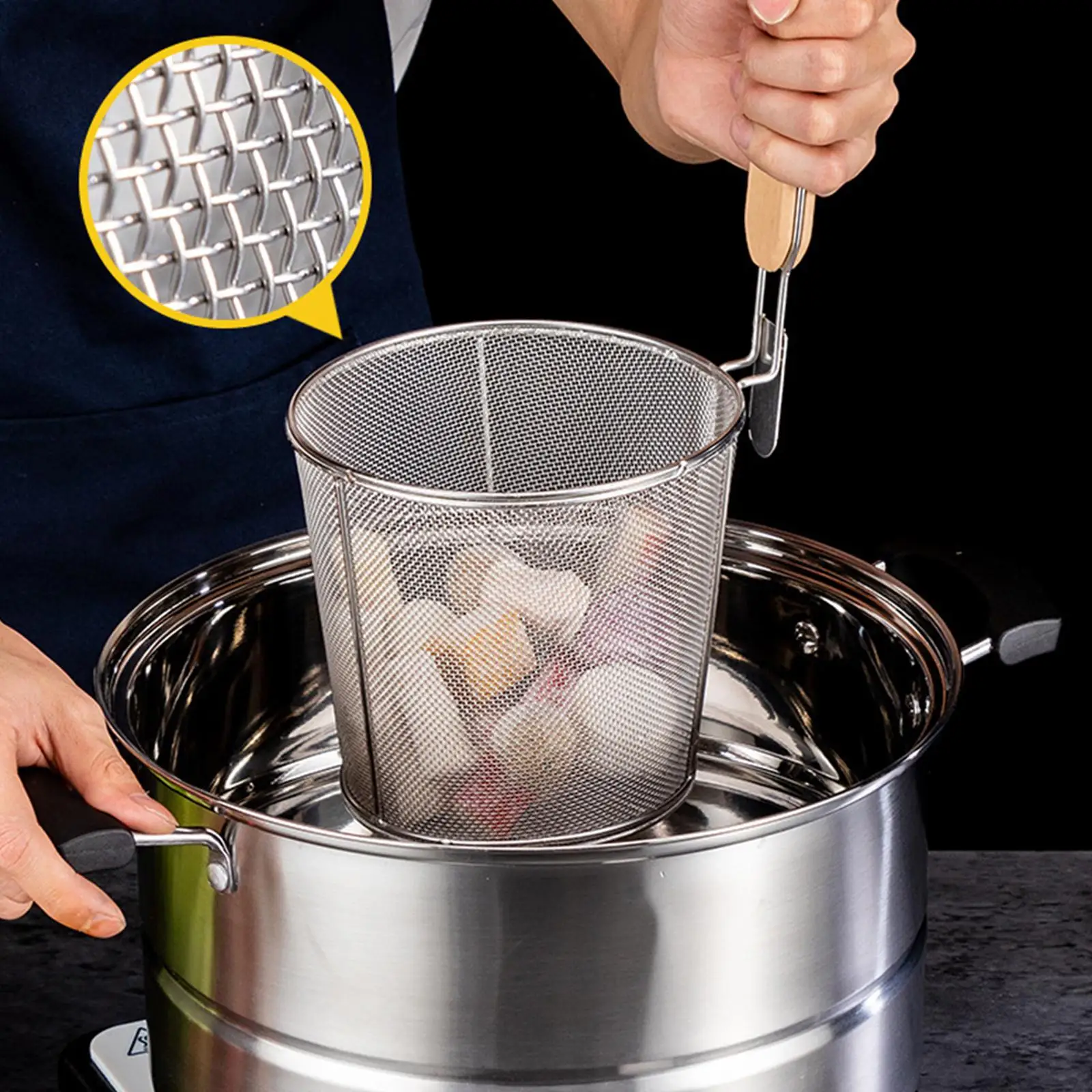 

Stainless Steel Pasta Noodle Strainer Frying Basket Noodle Strainer Frying Food Basket for Kitchen Restaurant