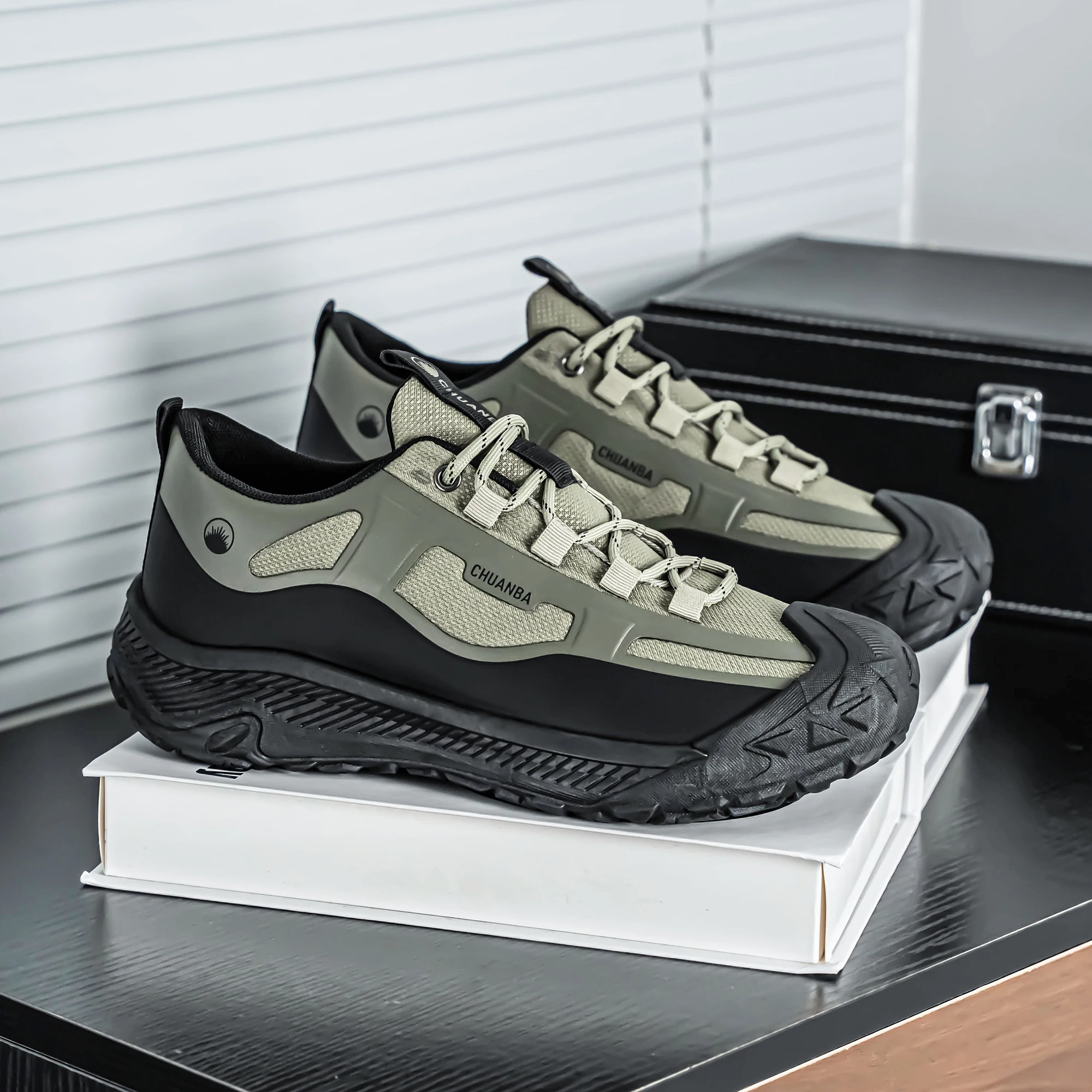 

Мужская повседневная обувь, модные кроссовки, легкие, удобные, дышащие прогулочные туфли на шнуровке с низким верхом для повседневной носки