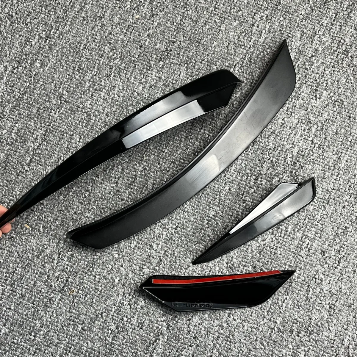 المصد الأمامي الشفاه الفاصل Canards لسيارات BMW 4 Series G26 i4 G24 420i 430i M440i مع M-Pack MP Body Aero Kit سبويلر ABS UV معطف