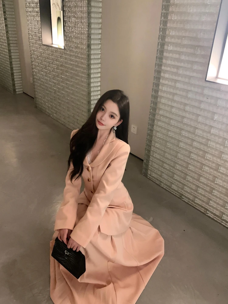 ชุดสูทสีชมพู Ele พร้อมชุดเดรสเอวสูงแบบมีซิป แฟชั่นชุดสองชิ้นสำหรับผู้หญิง