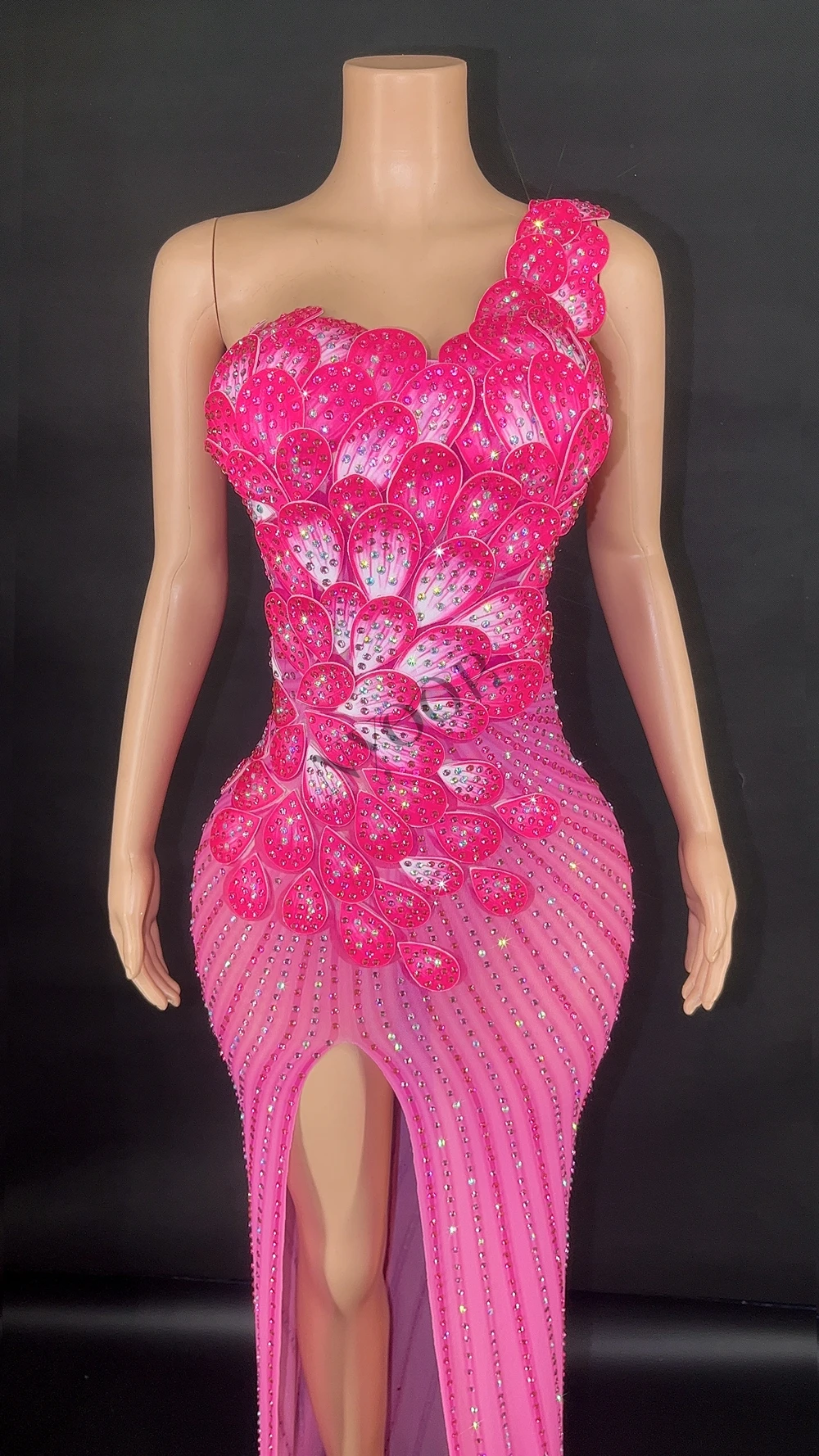 섹시한 웨딩, 이브닝 파티, 생일 드레스, 사진 촬영용 반짝이는 라인스톤과 꽃잎 장식의 롱 드레스 (여성용)