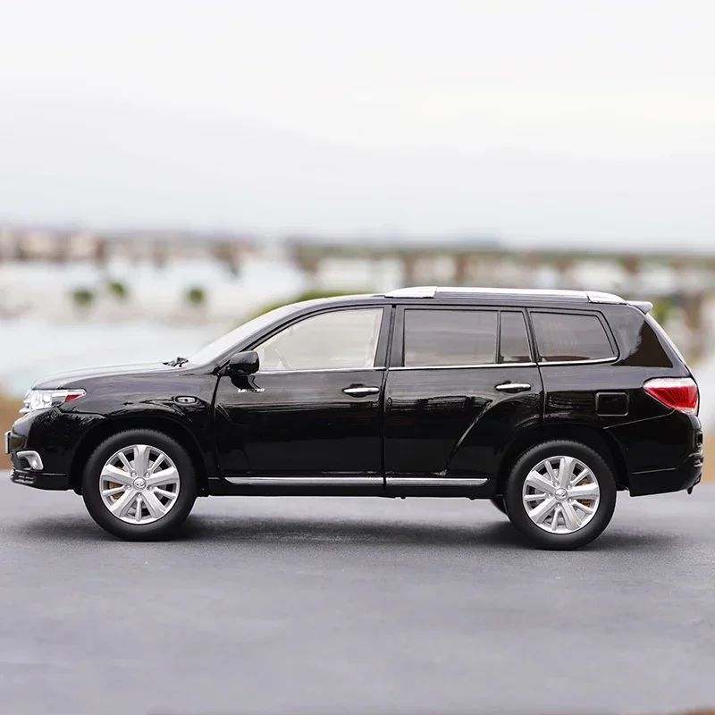 مقياس 1:18 GAC HIGHLAND 2012 مجموعة نماذج سيارة مصنوعة من خليط معدني لتزيين الهدايا #4