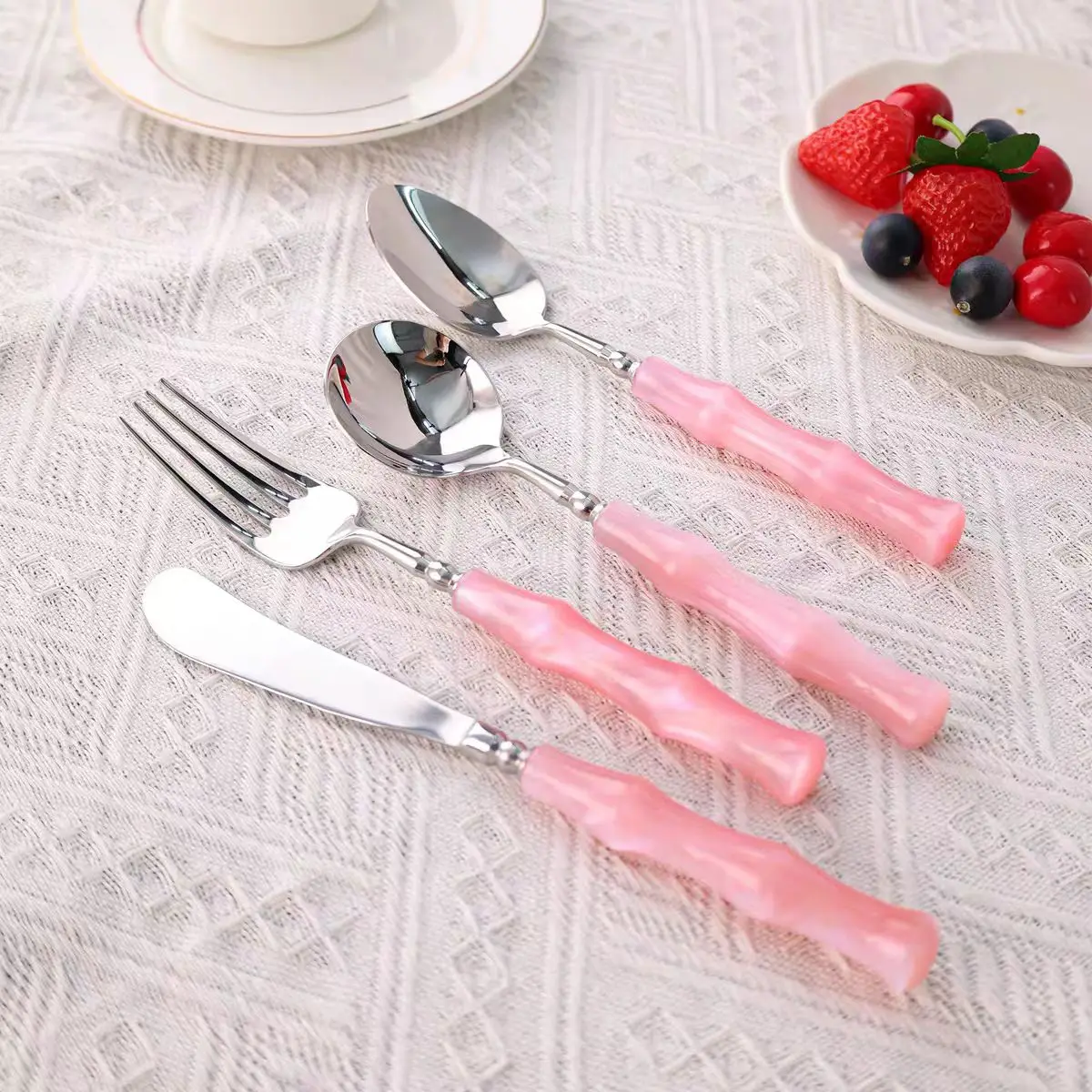 High value ins wind 304 stainless steel knife, fork,spoon,western tableware, French steak knife, fork,dessert spoon and fork set