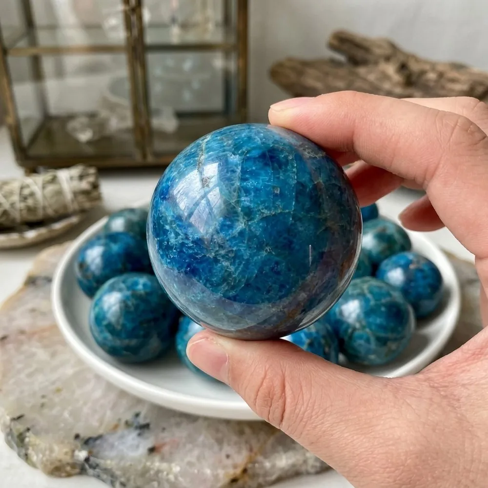 Blue Apatite Crystal Ball Natural Quartz Sphere for Reiki Healing Meditation Energy Stone Home Decor Sky Blue Gemstone