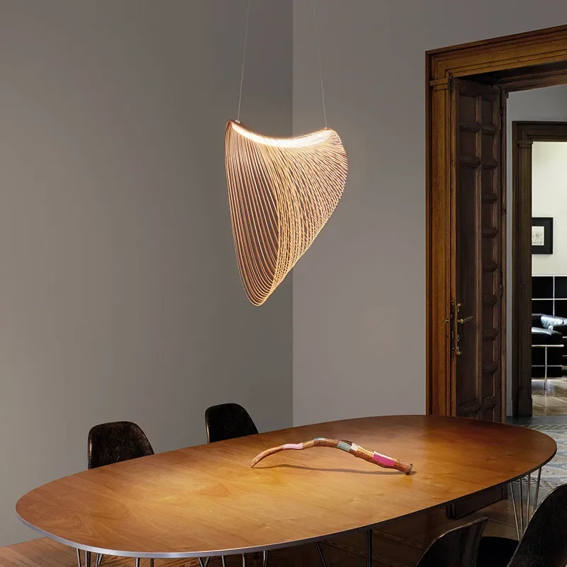 Plafonnier LED Suspendu en Bois au Design Nordique, Luminaire Décoratif d'Nik, Idéal pour un Salon, une Salle à Manger ou une Cuisine