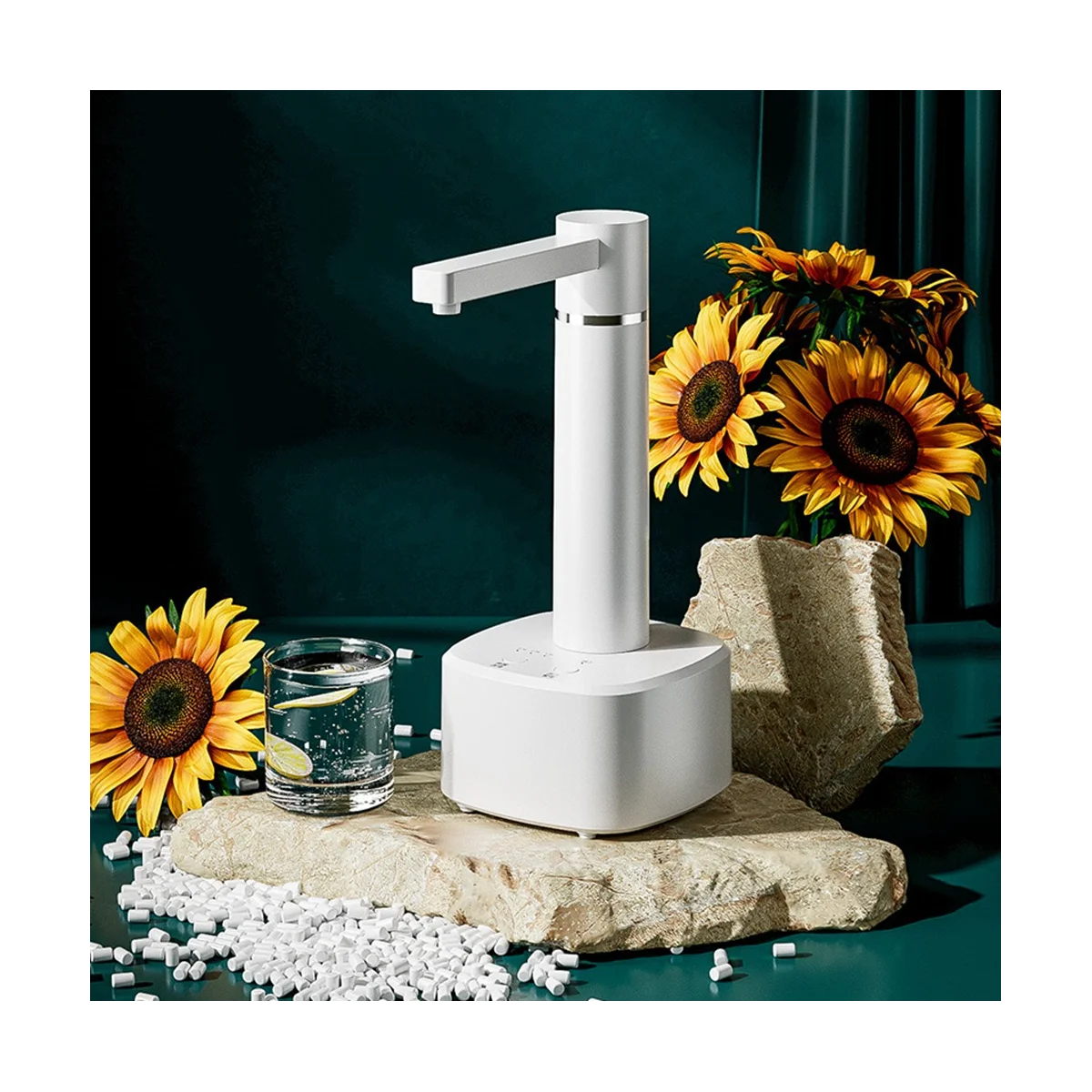 مضخة مياه كهربائية موزع التلقائي زجاجات مياه الشرب سطح المكتب قابلة للشحن مضخة مياه موزع للمنزل مكتب