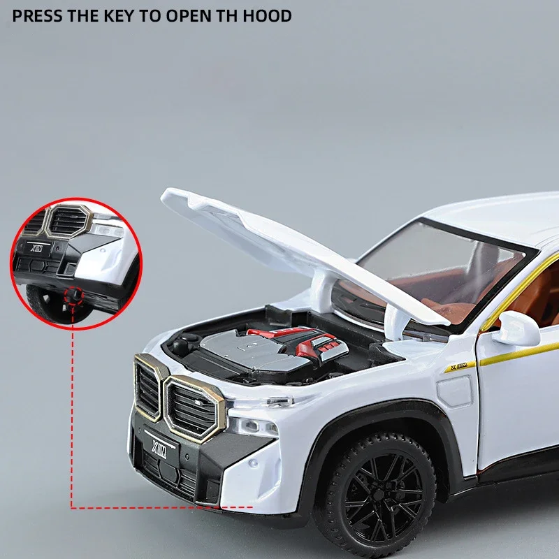 1:32 BMW THE XM SUV Alloy Die Cast Toy Car Model Sound and Light Pull Back Children\'s Toy Collectibles Birthday gift