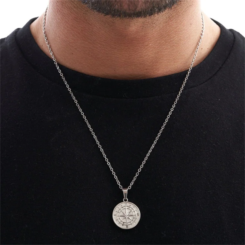Rock-Mehrschichtige Kettenhalskette für Männer, Hip-Hop-Münzanhänger-Halskette, Figaro-Twist-Kettenhalskette, Herren-Street-Schmuck – Detail 14