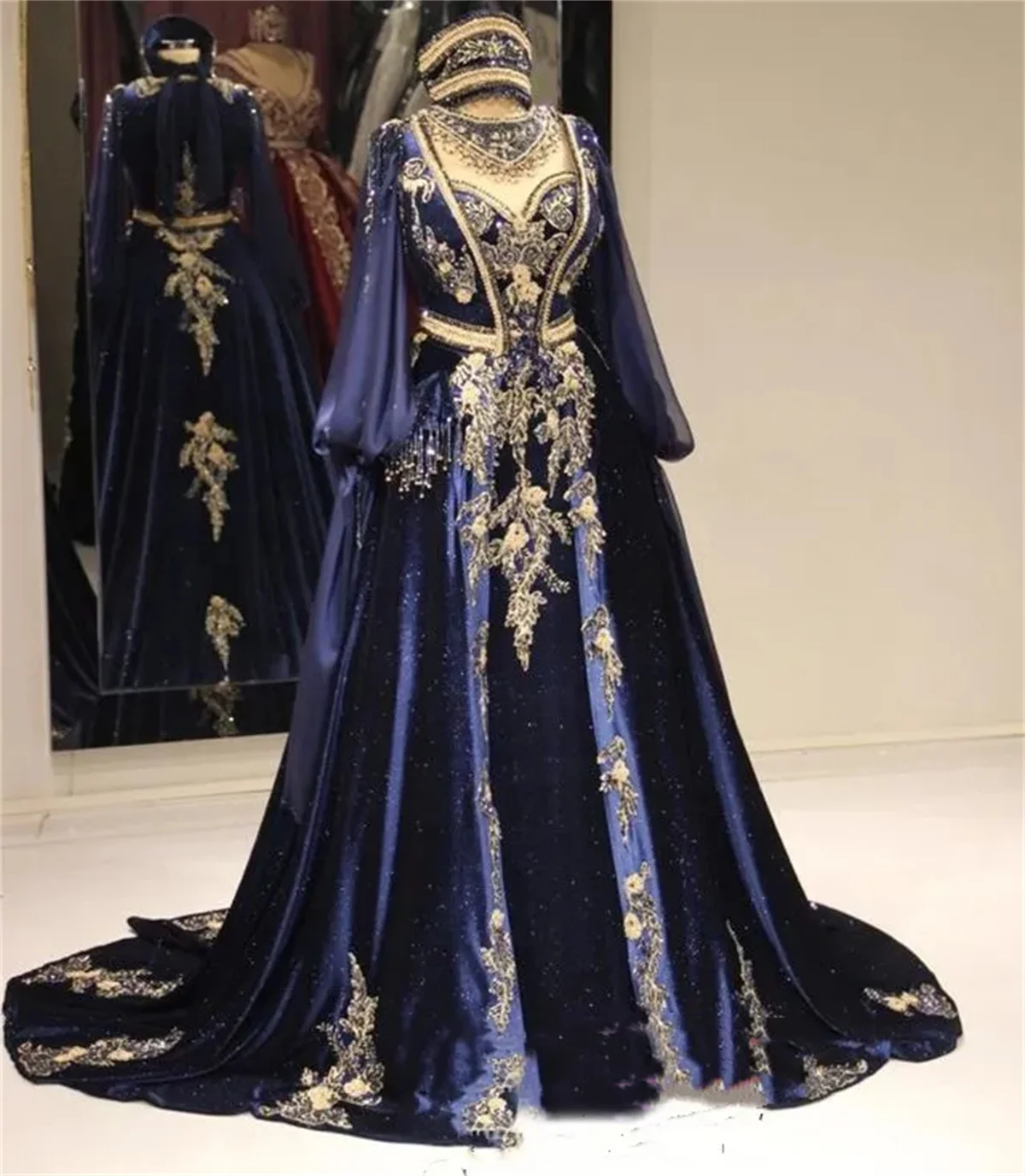 

Elegant Arabic Moroccan Kaftan Evening Dresses Long Lantern Sleeve Sweetheart Neck Dark Navy Satin Occasion Dubai Abaya Women