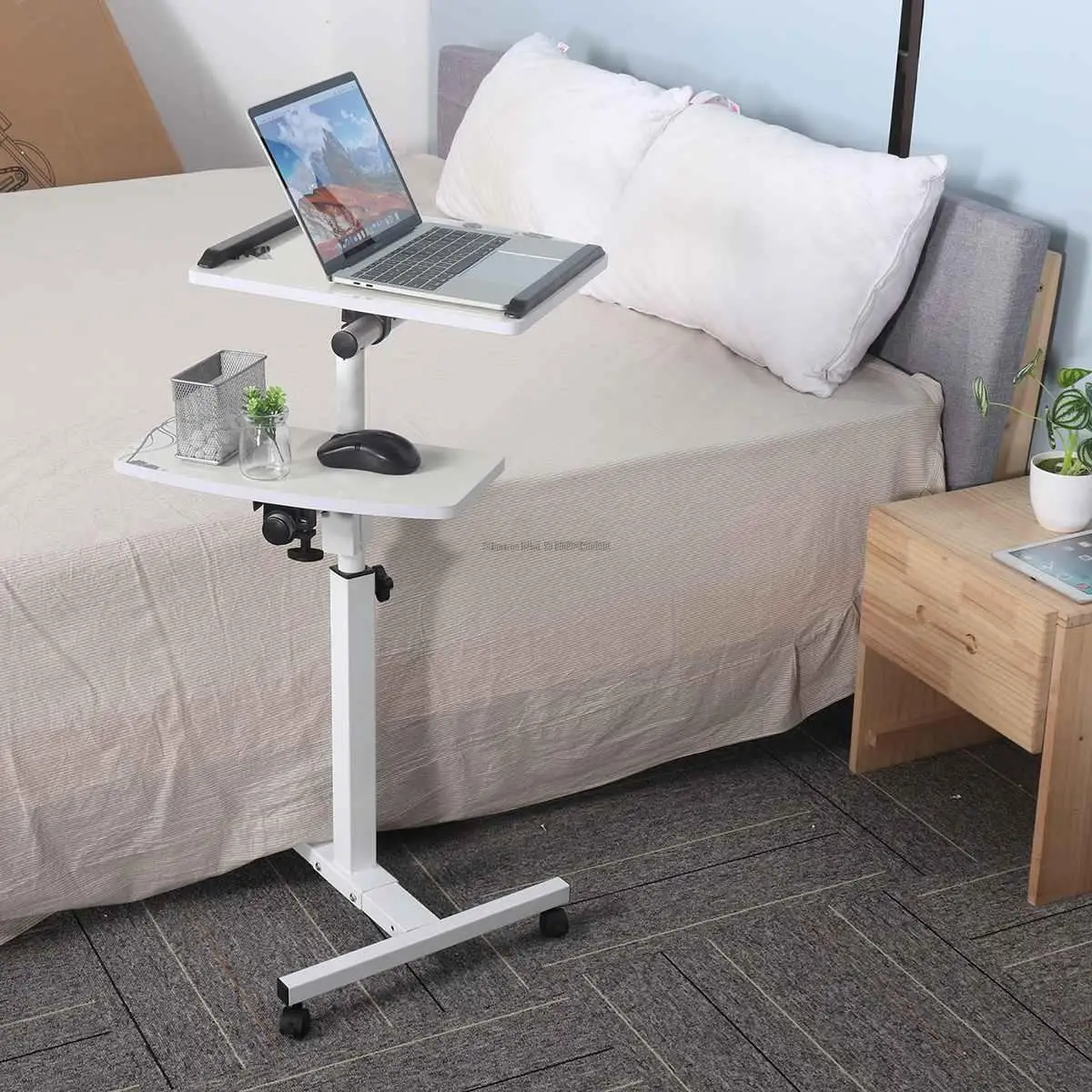 Foldable Computer Table Portable Rotate Laptop Desk Table for Bed Can be Lifted Standing Desk Home Furniture Adjustable Portable