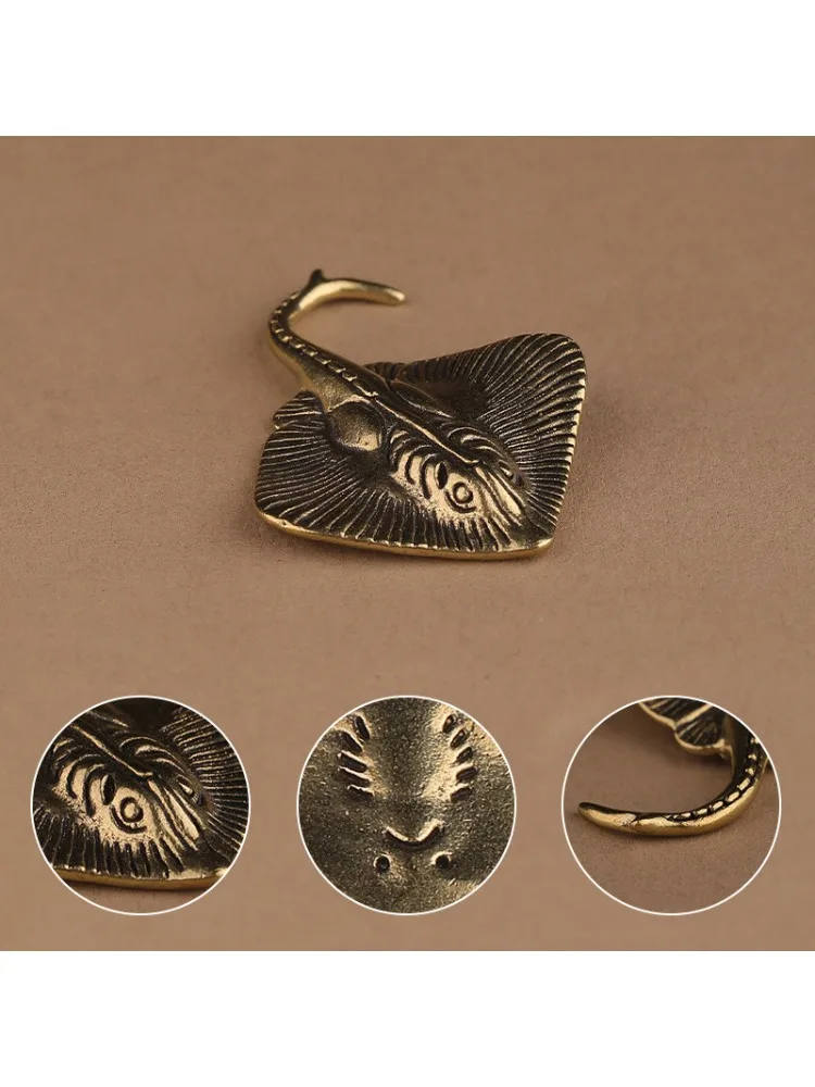 Artisanat créatif décoration de la maison en laiton diable poisson petits accessoires océan Manta Ray Animal thé animal de compagnie décor de bureau Figurines en cuivre