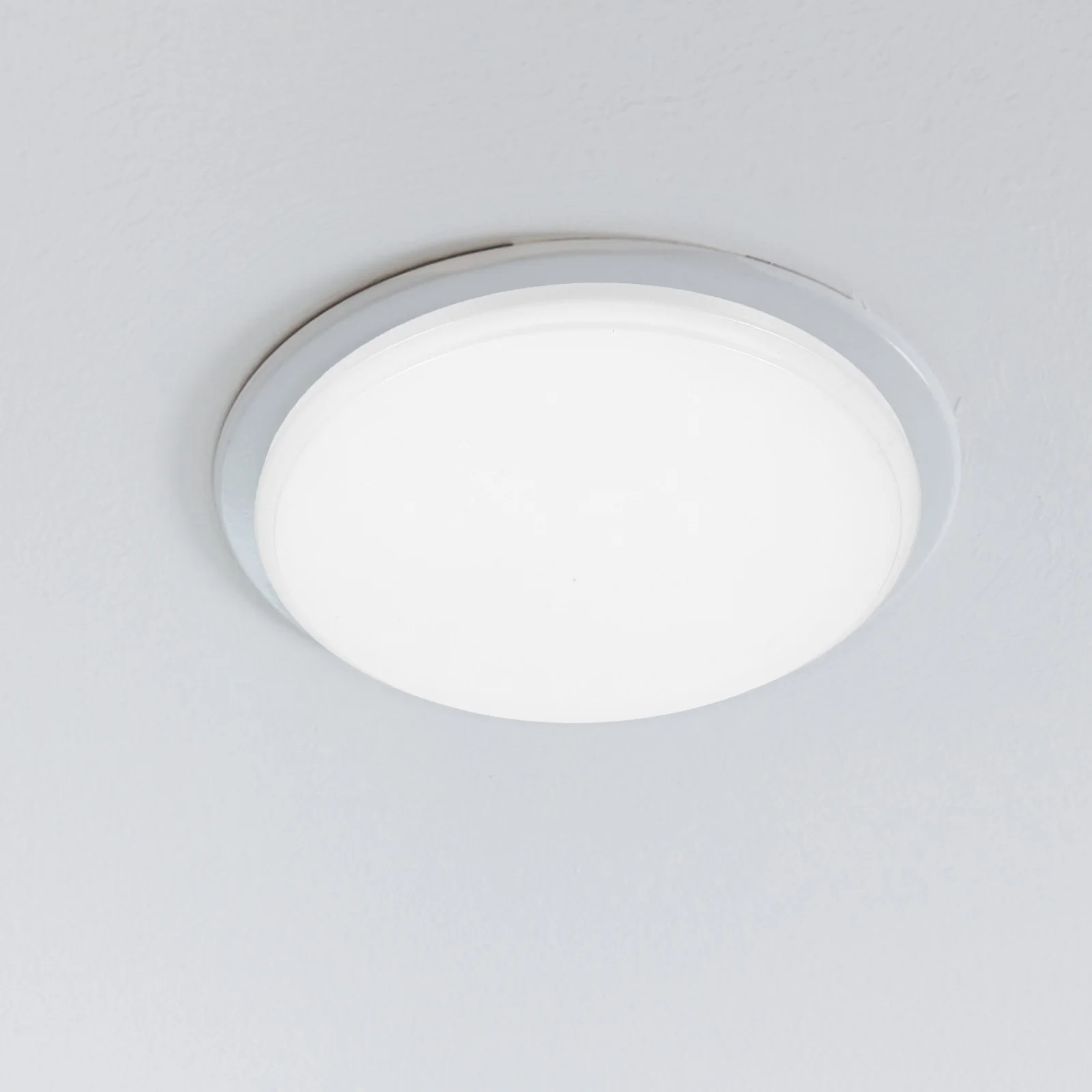 

2pcs Round Lamp Shade White Pvc Ceiling Light Cover Replacement Snap Design For Bedroom Kitchen Bathroom Light Fixture Accessory