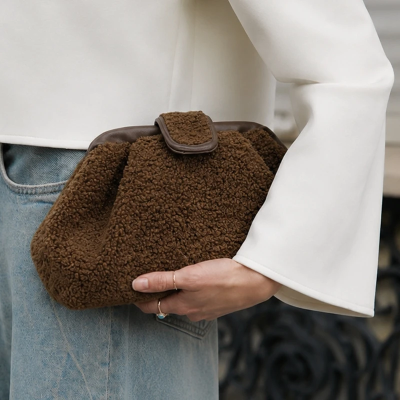 Winter/autumn Teddy Artificial Lamb Wool Clutch Bag  Retro Soft Flip-top Pleated Women's Evening Party Bag Bolsa Feminina