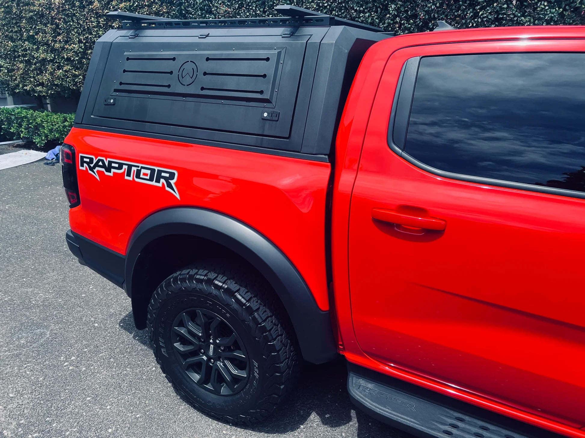 

CoolCar Truck Topper Aluminum/Steel Alloy Hard Top Canopy For Ranger XLT/XLS/Wildtrak/Raptor With Hinged Glass Slide Window