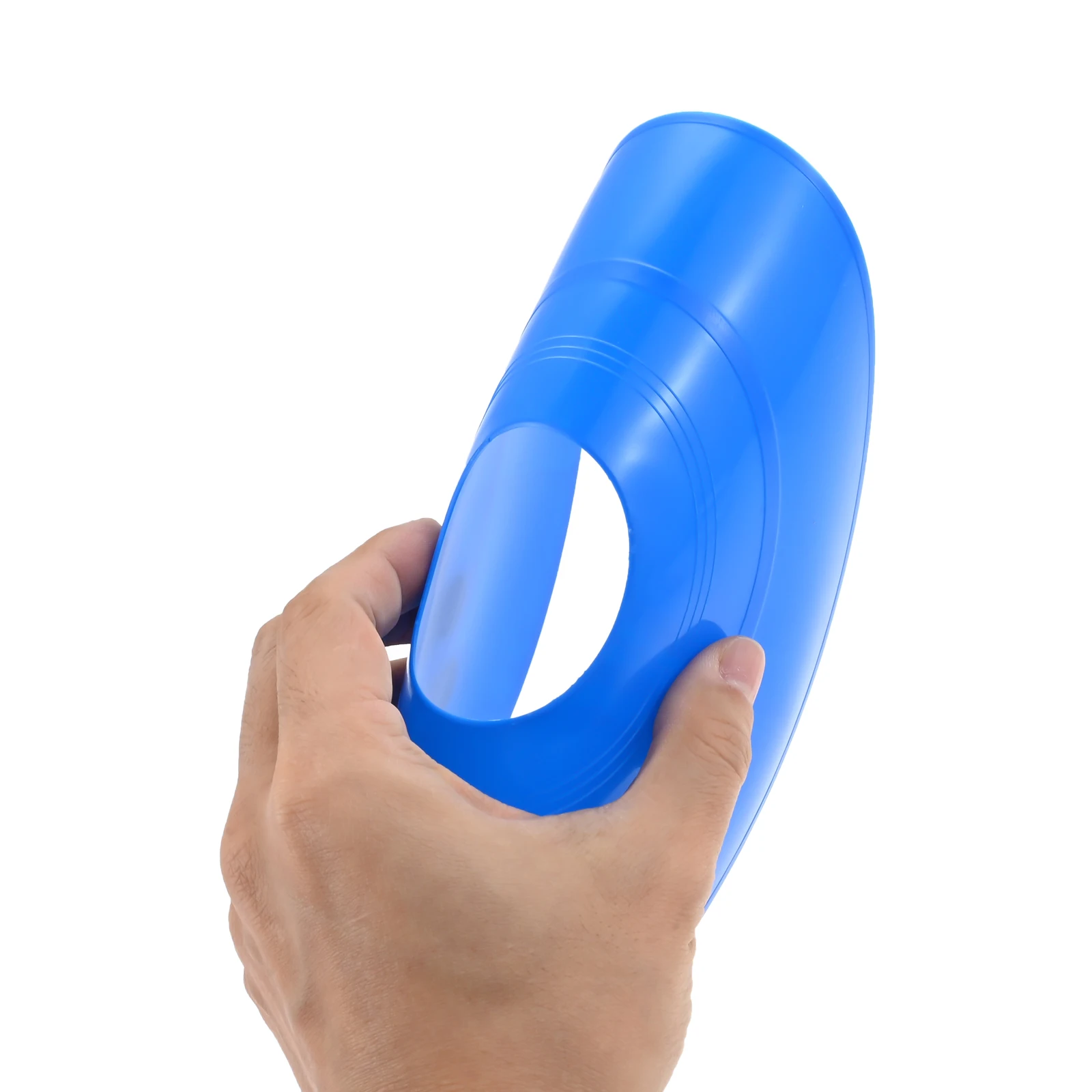 Un set di bandiere da rugby include 16 set di bandiere in vita (cintura nera + fibbia + 3 nastri stile) e 12 pennarelli e una borsa portaoggetti nera