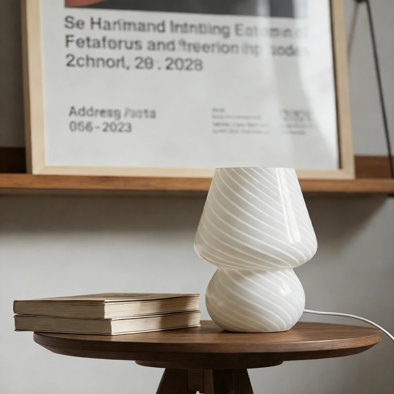 

Винтажная настольная лампа в стиле Ins, стеклянная, в форме пудинга, в скандинавском современном стиле, для спальни девочки, прикроватная, для гостиной, для дома, для прихожей, декоративная ваза, предмет искусства