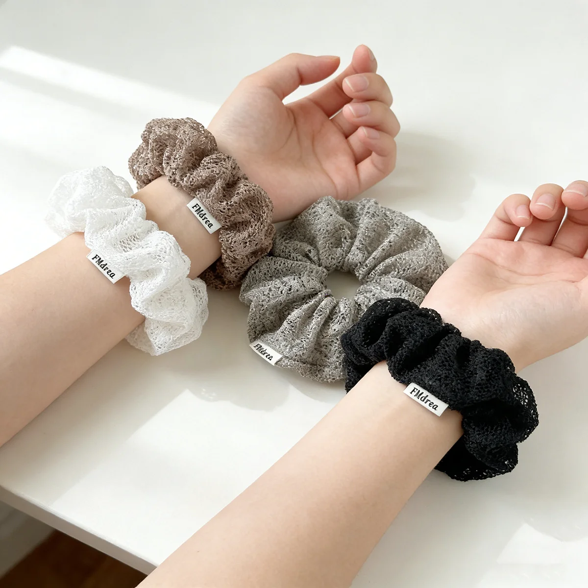 

Elegant Hollow Fabric Elastic Headband With Simple Solid Color Creates A High Ponytail Hairstyle Suitable for Women and Girls