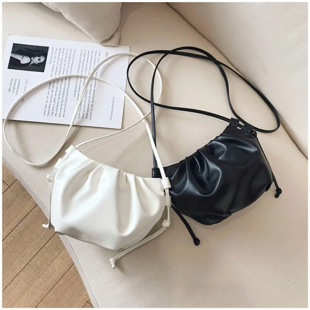 Women\'s Premium Shoulder Bag New Fashion Niche Design Messenger Bag Female Wild Western Style Female Bag Mini Cloud Bag