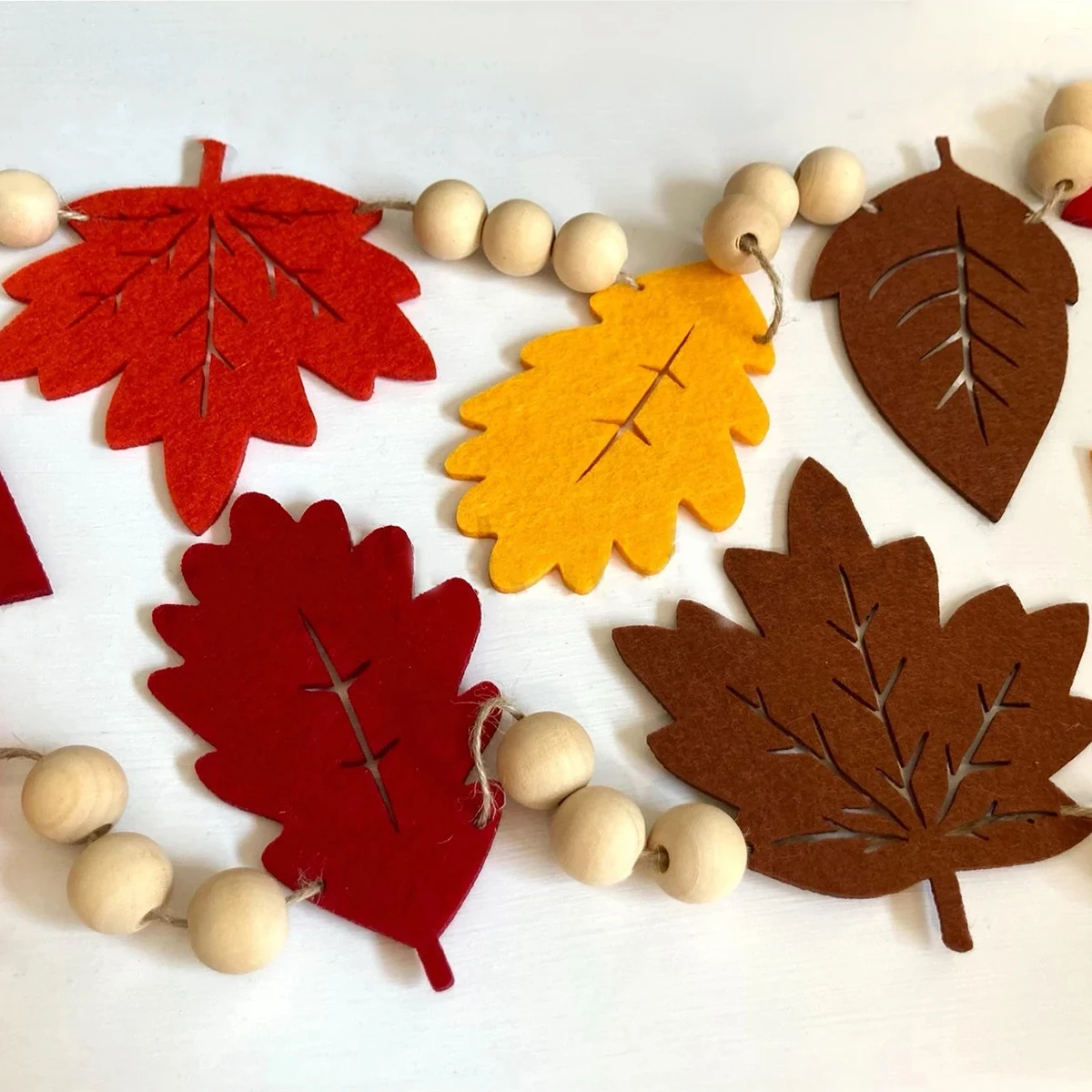 Herfst blad slinger herfst esdoornblad hangende banner voor oogst Thanksgiving seizoensgebonden woondecoratie houten kraal vilt decor cadeau