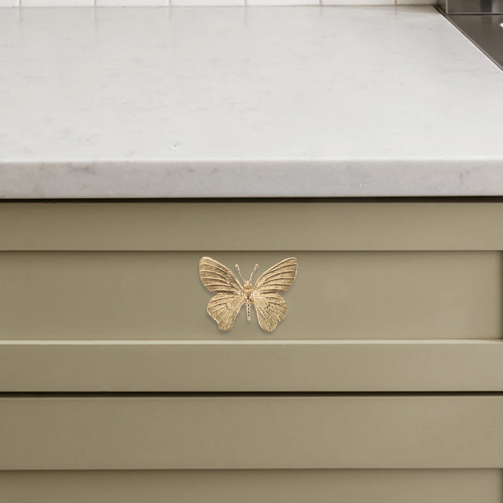 

Butterfly Cabinet Handles Brass Vintage Dresser Door Knobs Golden Metal Pulls Decorative Drawer Small Handle Kitchen Furniture
