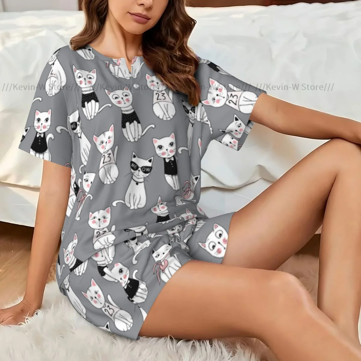 

Women Pajamas Homewear Set Funny Cat Pattern Short-Sleeved Two-Piece Set Girl Nightwear Loungewear Sleepwear