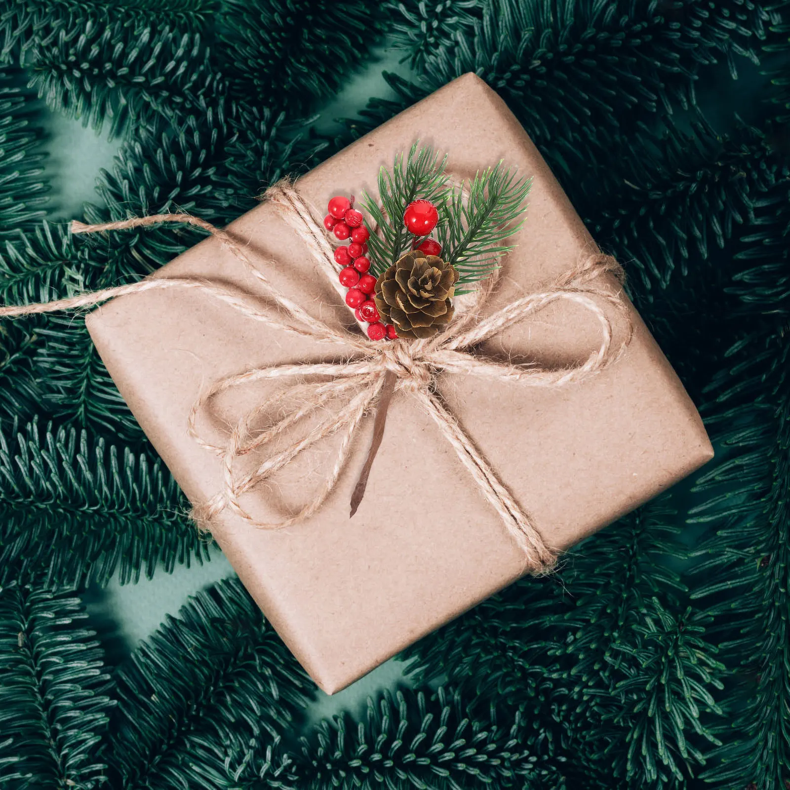 

10Pcs Christmas Artificial Red Berry Pine Branch Picks Xmas Tree Decoration Simulation Berry Stem Holiday Decor Wedding Party